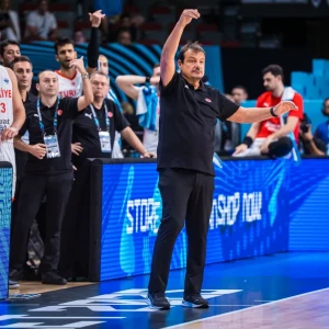 Αταμάν: «Ο Οσμάν έχει πρόβλημα στον αστράγαλο αλλά θα παίξει - Τα παιδιά αυτά αξίζουν ένα μετάλλιο»