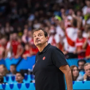 Αταμάν: «Ο Γιάννης κάνει πολλά επιθετικά φάουλ» - Τι είπε για την κατάσταση του Οσμάν