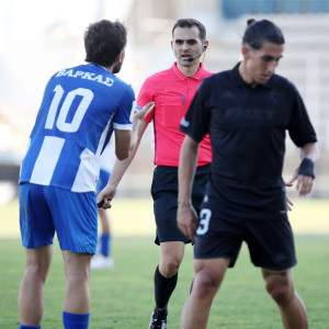 Έξαλλοι στο Αιγάλεω με την διαιτησία και... καμπανάκι σε Λανουά: «Ευτυχώς δεν πάγωσε ο ήλιος»