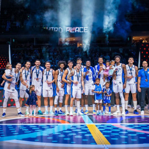 Η απονομή του χάλκινου μεταλλίου του Eurobasket στην Ελλάδα (photos)