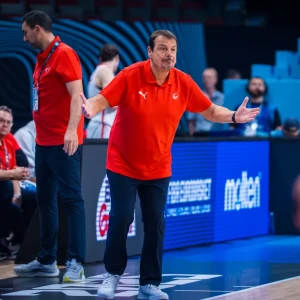Ξέσπασε ο Αταμάν: «Ο άνθρωπος πήγε στο φεγγάρι και η FIBΑ δεν έχει προοδεύσει»