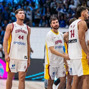 Η σκληρή κριτική των ισπανικών μέσων μετά τον αποκλεισμό από την Ελλάδα: «Εδώ κείτεται η Ισπανία»