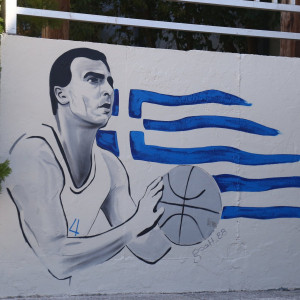 Εντυπωσιακό γκράφιτι με τη μορφή του Νίκου Γκάλη στο ΑΠΘ