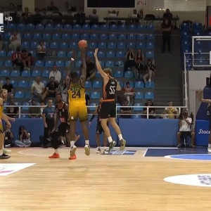 Το απίστευτο «buzzer beater» τρίποντο του Μπάρτλεϊ από το κέντρο του γηπέδου (video)