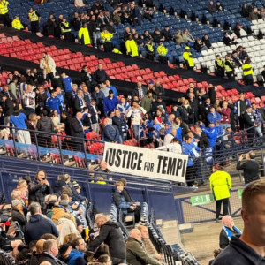 «Justice for Tempi»: Το πανό των Ελλήνων στην Σκωτία (photo)