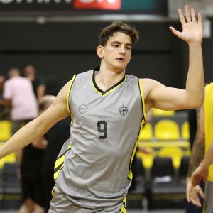 Ο Νίκος Τουλιάτος στο Athletiko: «Χαρούμενος στο Μαρούσι, παράδειγμα η εξέλιξη Αβδάλα και Σαμοντούροβ»