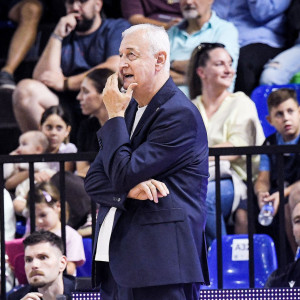 Αποθέωση για Σάκοτα και παίκτες στη Ρίγα μετά το «διπλό» της ΑΕΚ