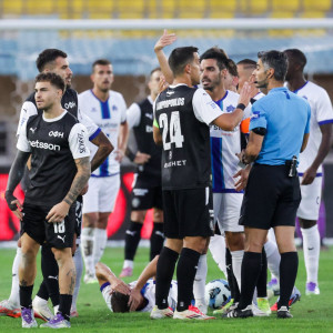 Αποβλήθηκε με απευθείας κόκκινη ο Σενγκέλια (video)