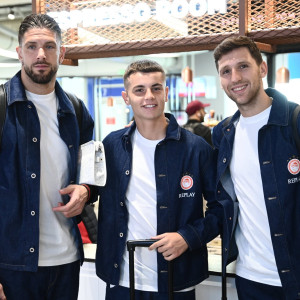 Ο Ολυμπιακός αναχώρησε για το Λονδίνο (photos)