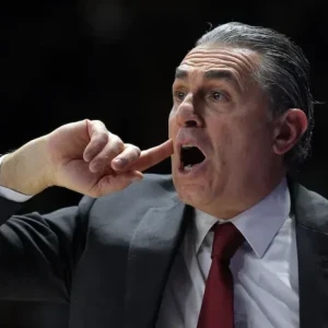Πήρε θέση για Σφαιρόπουλο ο Σκαριόλο: «Εντελώς παράλογη απόφαση η απόλυσή του»