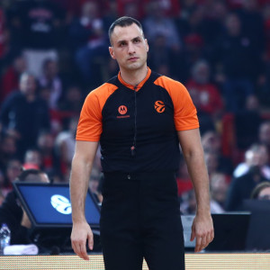 Συνελήφθη ο διαιτητής Euroleague Ούρος Νίκολιτς – Βρέθηκαν 250.000 ευρώ στο διαμέρισμα του