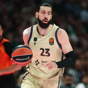 Η Μπαρτσελόνα έκανε... σεφτέ στην Liga Endesa με νίκη επί της Μάλαγα και τριάδα «φωτιά»