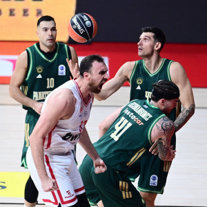 Τα highlights από το πρώτο ντέρμπι αιωνίων της σεζόν ανάμεσα σε Ολυμπιακό και Παναθηναϊκό (video)