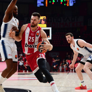 Η βαθμολογία στην EuroLeague μετά την ήττα του Ολυμπιακού από την Αναντολού Εφές