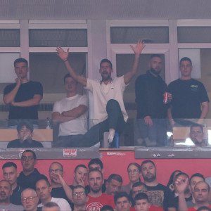 Σε έκσταση ο Τζόκοβιτς τραγούδησε συνθήματα για τον Ολυμπιακό (videos)