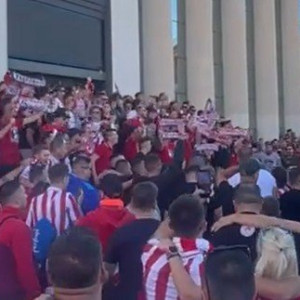 Αποθέωση της Marca στον κόσμο του Ολυμπιακού: «Απόβαση στο Μονζουίκ»