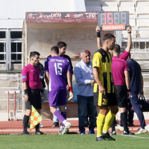 Το επίμαχο βίντεο με τα απίστευτα λάθη του τερματοφύλακα της Καβάλας και η... φυγή του από τον αγώνα Το επίμαχο βίντεο με τα απίστευτα λάθη του τερματοφύλακα της Καβάλας και η... φυγή του από τον αγώνα