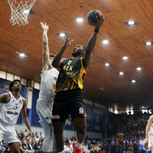 Η ΑΕΚ έχει δύο μεγάλα εμπόδια μπροστά της στο Περιστέρι Η ΑΕΚ έχει δύο μεγάλα εμπόδια μπροστά της στο Περιστέρι