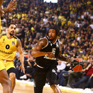 Από την αμφισβήτηση, ηγέτης κόντρα στον Άρη: Ο Κέι Τζει Τζάκσον «απάντησε» στους επικριτές του