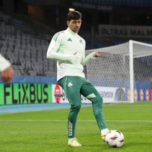 Ομιλία Μπενίτεθ πριν την προπόνηση του Παναθηναϊκού στο Μάλμε - Τα δεδομένα για Μπακασέτα (video)