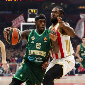 Ο Ναν αποβλήθηκε με 5 φάουλ και οι οπαδοί του Ερυθρού Αστέρα φώναζαν ειρωνικά... MVP