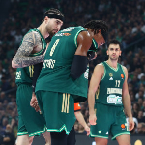 Στο νοσοκομείο για εξετάσεις ο Χολμς - Η πρώτη εκτίμηση για τον τραυματισμό του Στο νοσοκομείο για εξετάσεις ο Χολμς - Η πρώτη εκτίμηση για τον τραυματισμό του