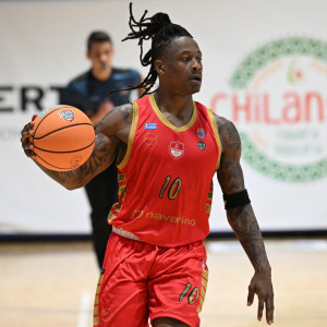 Ντέρεκ Σεντ Χίλερ, το «λαβράκι» του Πανερυθραϊκού που σπάει τα κον΄τερ: «Έμπνευσή μου ο Κέντρικ Ναν» Ντέρεκ Σεντ Χίλερ, το «λαβράκι» του Πανερυθραϊκού που σπάει τα κον΄τερ: «Έμπνευσή μου ο Κέντρικ Ναν»