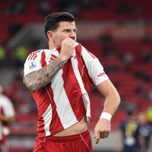 Το γκολ του Μπιανκόν που έδωσε προβάδισμα στον Ολυμπιακό (video) Το γκολ του Μπιανκόν που έδωσε προβάδισμα στον Ολυμπιακό (video)