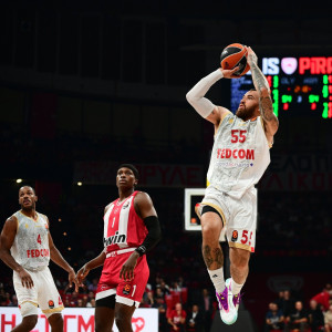 Τζέιμς και Ντιαλό έκαναν τη... δουλειά και η Μονακό νίκησε τον Ολυμπιακό στο ΣΕΦ Τζέιμς και Ντιαλό έκαναν τη... δουλειά και η Μονακό νίκησε τον Ολυμπιακό στο ΣΕΦ