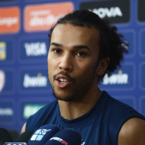 Γουόρντ για Χάποελ: «Το πιο σημαντικό είναι η σκληράδα στην άμυνα»