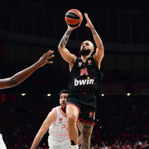 Η παρακάμερα του Ολυμπιακού στη νίκη επί της Χάποελ Τελ Αβίβ (video) Η παρακάμερα του Ολυμπιακού στη νίκη επί της Χάποελ Τελ Αβίβ (video)