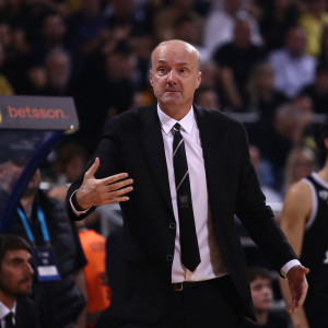 Η απάντηση που έδωσε ο Ζντοβτς σχετικά με την εμπλοκή Μυστακίδη στην ΚΑΕ ΠΑΟΚ (video)