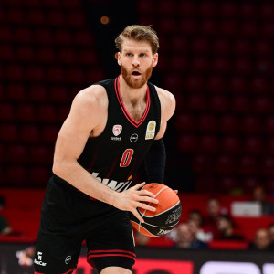 Αρμάνι – Ολυμπιακός με ενισχυμένο Bet Builder σε πόντους, ασίστ