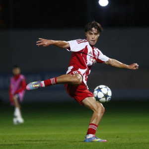 Το γκολ του Τουφάκη που μείωσε σε 2-1 για τον Ολυμπιακό (video)