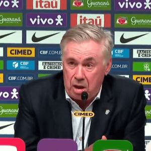 Ο Αντσελότι σχολιάζει τη σύγκρουση μεταξύ Τσάμπι Αλόνσο και Βινίσιους - «Του είπα ότι έκανε λάθος»