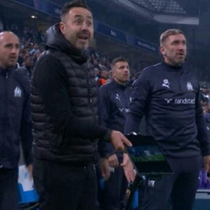 O Ντε Τζέρμπι καλούσε τον διαιτητή να δει στο tablet του για να ακυρώσει το γκολ της Αταλάντα (video)