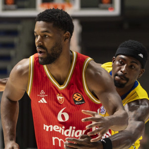 Ντεμπούτο στη EuroLeague για τους Μπάτλερ και Ντίνγουιντι: Οι επιδόσεις τους Ντεμπούτο στη EuroLeague για τους Μπάτλερ και Ντίνγουιντι: Οι επιδόσεις τους