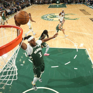 Οι Μπακς «λύγισαν» τους Γουόριορς ακόμα και χωρίς τον Γιάννη Οι Μπακς «λύγισαν» τους Γουόριορς ακόμα και χωρίς τον Γιάννη