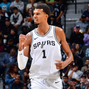 Οι Σπερς με το Γουεμπανιαμά σε MVP mode έκαναν την καλύτερη εκκίνηση της ιστορίας τους Οι Σπερς με το Γουεμπανιαμά σε MVP mode έκαναν την καλύτερη εκκίνηση της ιστορίας τους