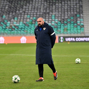 Σοκαριστικές εικόνες: Ο προπονητής της Ραντνίτσκι πέθανε την ώρα του αγώνα (video)