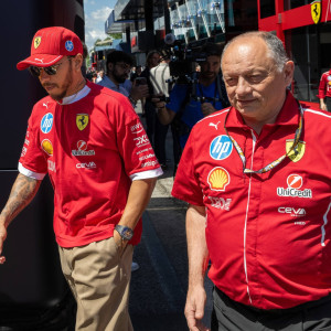 Η Ferrari διαμαρτύρεται κατά της FIA για την ποινή του Χάμιλτον Η Ferrari διαμαρτύρεται κατά της FIA για την ποινή του Χάμιλτον