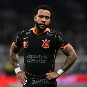 Σκάνδαλο με Ντεπάι στη Βραζιλία: Υποστήριξε τον γιο του αρχηγού της μαφίας (photo) Σκάνδαλο με Ντεπάι στη Βραζιλία: Υποστήριξε τον γιο του αρχηγού της μαφίας (photo)