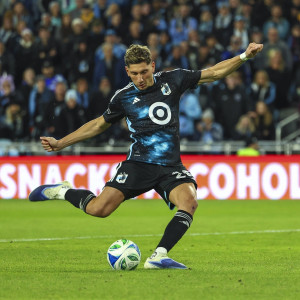 Όταν Τριάντης σκόραρε απίστευτο γκολ πίσω από το κέντρο στο ντεμπόυτο του στο MLS (video)