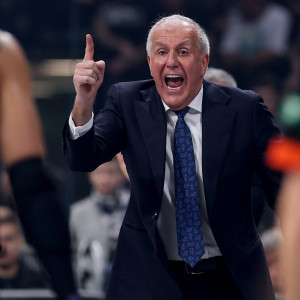 Έξαλλος με τους παίκτες του ο Ομπράντοβιτς: «Πολλοί δεν ενδιαφέρονται για το αποτέλεσμα»