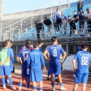 Πρωτοφανή περιστατικά στην Καβάλα - Έδιωξαν τον γκολκίπερ οι συμπαίκτες του την ώρα του αγώνα! Πρωτοφανή περιστατικά στην Καβάλα - Έδιωξαν τον γκολκίπερ οι συμπαίκτες του την ώρα του αγώνα!