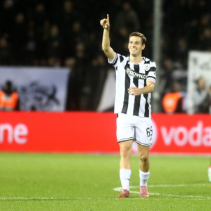 Ασταμάτητος ο Κωνσταντέλιας σκόραρε και πάλι για το 2-0 του ΠΑΟΚ (video) Ασταμάτητος ο Κωνσταντέλιας σκόραρε και πάλι για το 2-0 του ΠΑΟΚ (video)