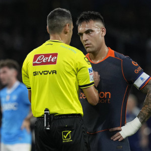 Νέο σκάνδαλο στημένων στην Ιταλία: Διαιτητής δωροδοκούσε συναδέλφους του Νέο σκάνδαλο στημένων στην Ιταλία: Διαιτητής δωροδοκούσε συναδέλφους του