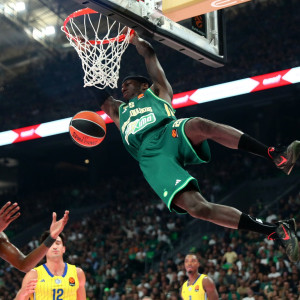 Με «καυτό» Ναν και «δυναμίτη» Σορτς ο Παναθηναϊκός νίκησε την Μακάμπι Με «καυτό» Ναν και «δυναμίτη» Σορτς ο Παναθηναϊκός νίκησε την Μακάμπι