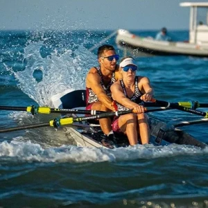 Τι είναι η παράκτια κωπηλασία και γιατί είναι ευκαιρία για την Ελλάδα ενόψει LA 2028