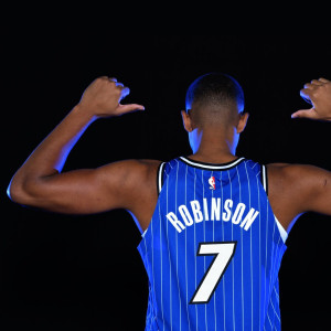 Ο NBAer που στην φανέλα του αναγράφεται κατά… τύχη και το όνομα και το επώνυμό του